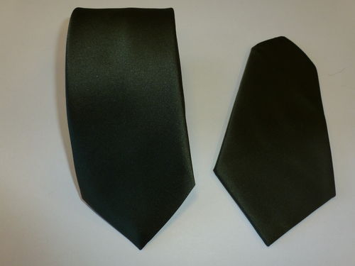 Corbata raso 8 cm, pañuelo verde oscuro
