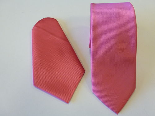 Corbata microfibra falso liso 8 cm y pañuelo rosa chicle