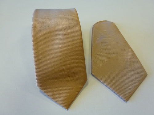 Corbata microfibra falso liso 8 cm y pañuelo beig