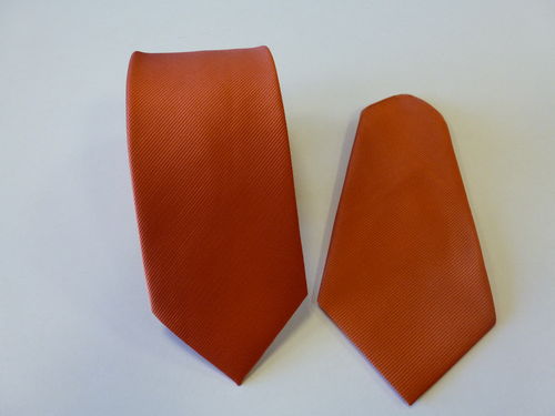 Corbata microfibra falso liso 8 cm y pañuelo butano